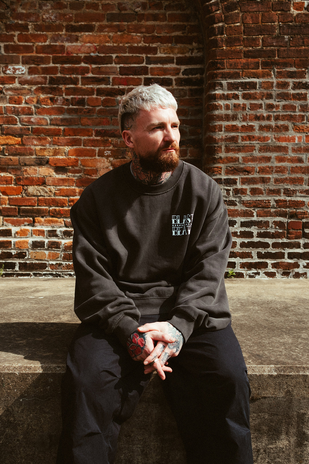 SNAKEHEAD CREWNECK