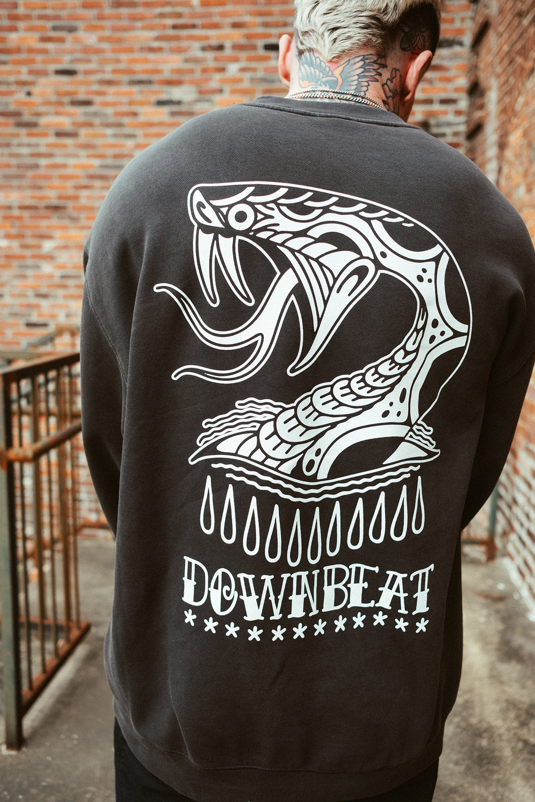 SNAKEHEAD CREWNECK